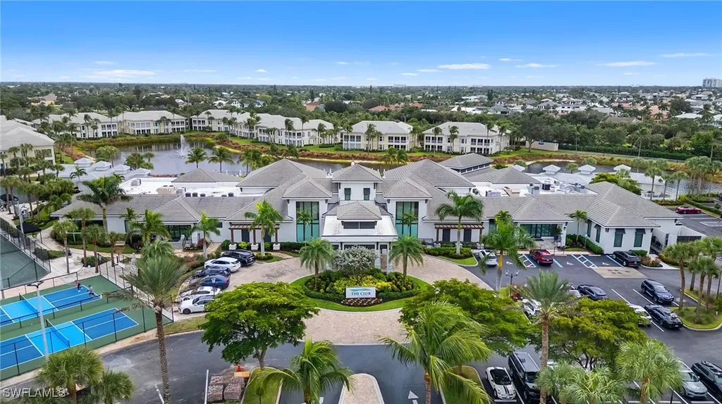 300 Dunes Boulevard Naples FL 34110