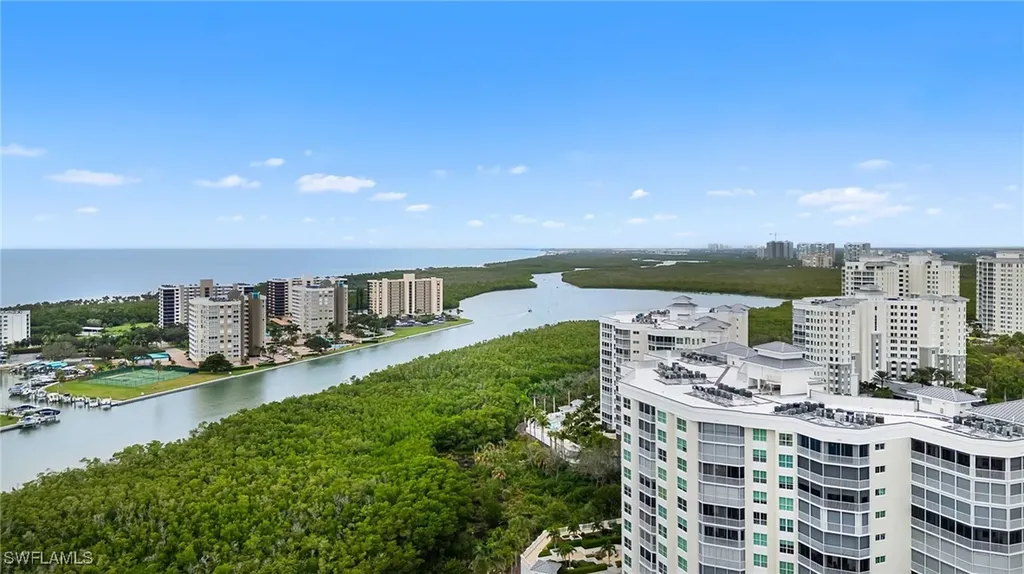 300 Dunes Boulevard Naples FL 34110