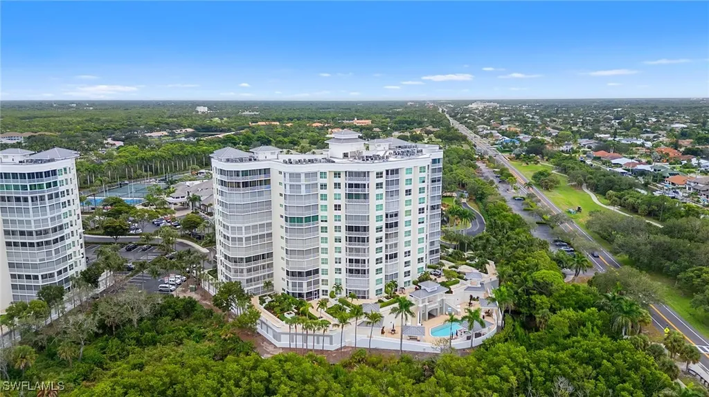 300 Dunes Boulevard Naples FL 34110