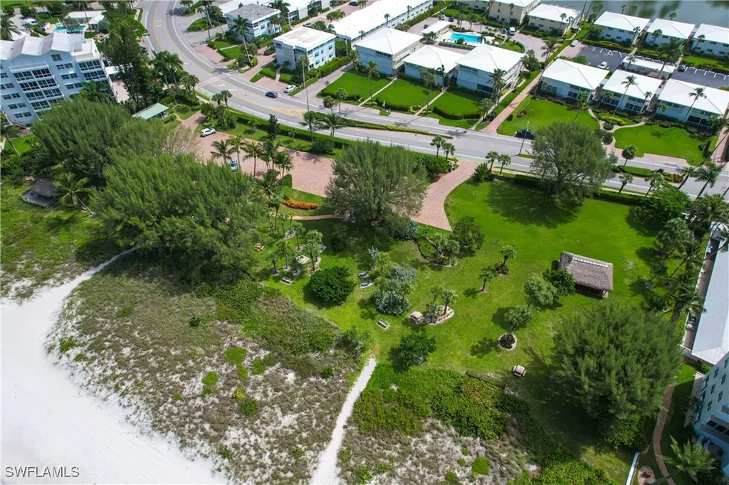 3200 Binnacle Drive Naples FL 34103