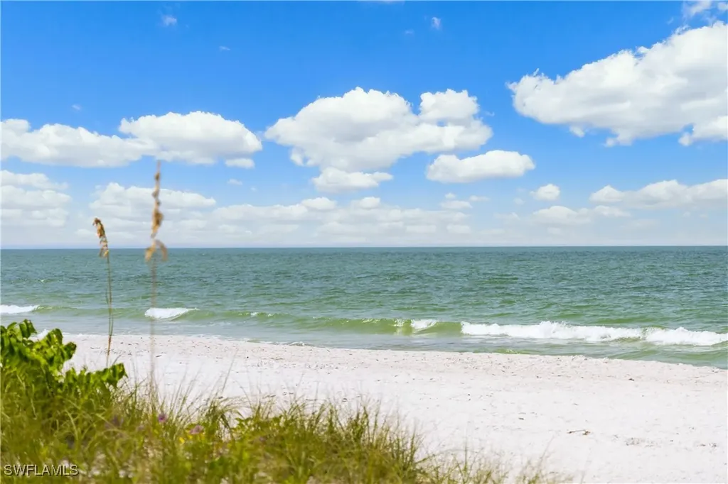 3200 Binnacle Drive Naples FL 34103