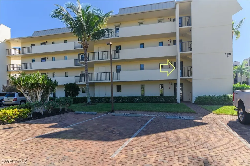 929 Collier Court Marco Island FL 34145