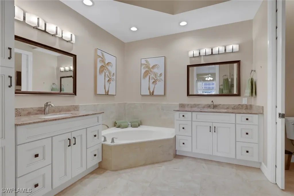 820 Bentwater Circle Naples FL 34108