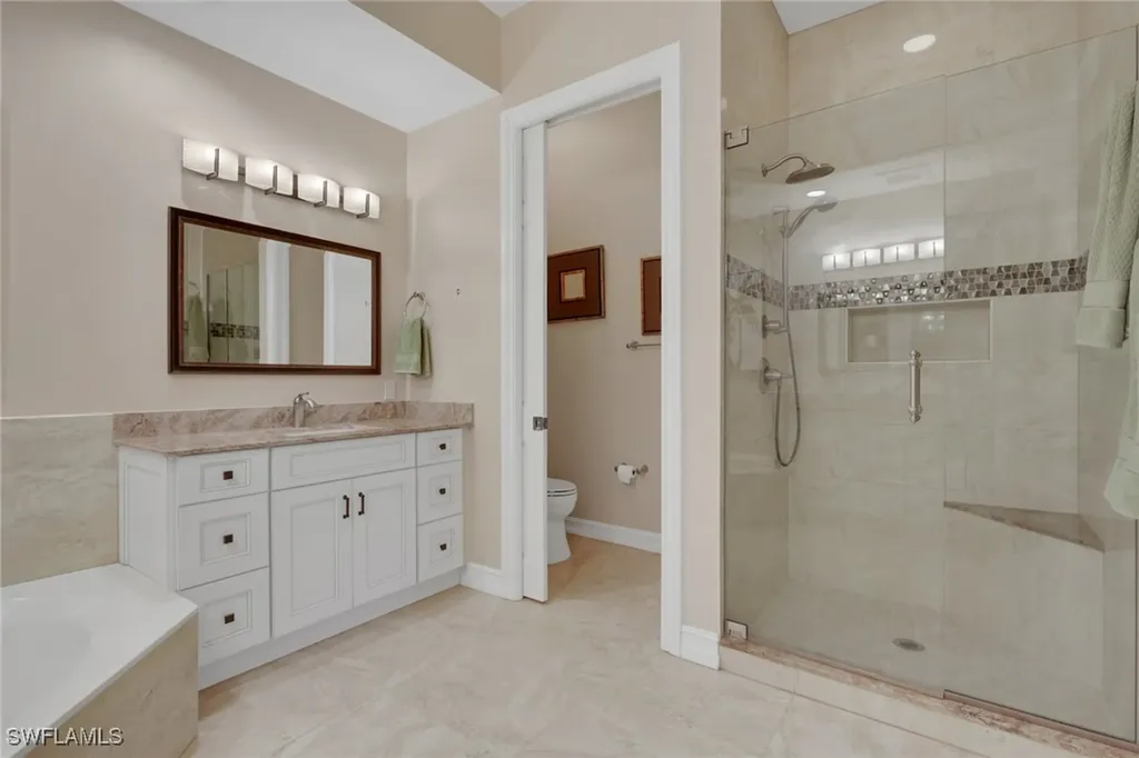 820 Bentwater Circle Naples FL 34108