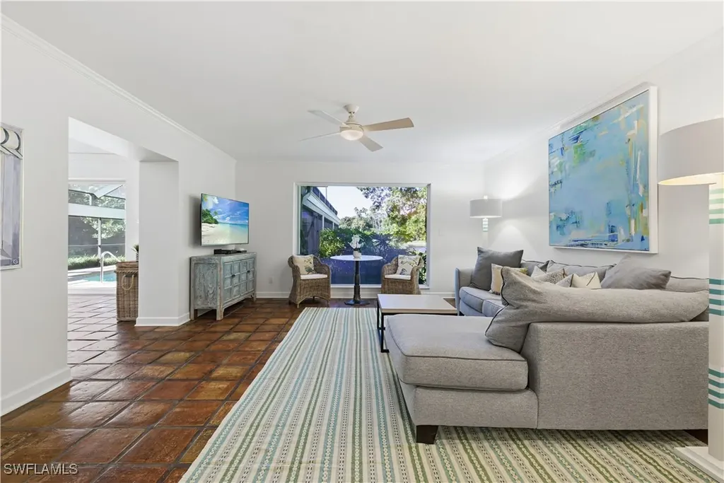 2700 Lantern Lane Naples FL 34102