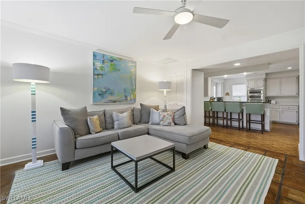 2700 Lantern Lane Naples FL 34102