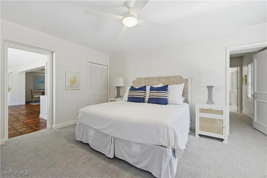 2700 Lantern Lane Naples FL 34102