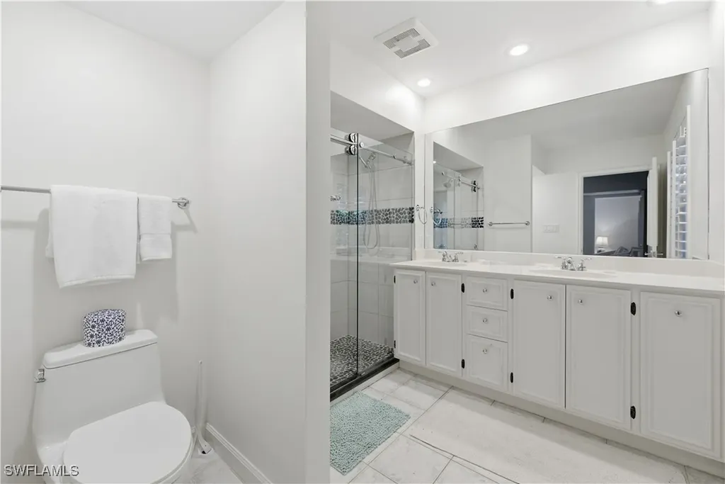 2700 Lantern Lane Naples FL 34102