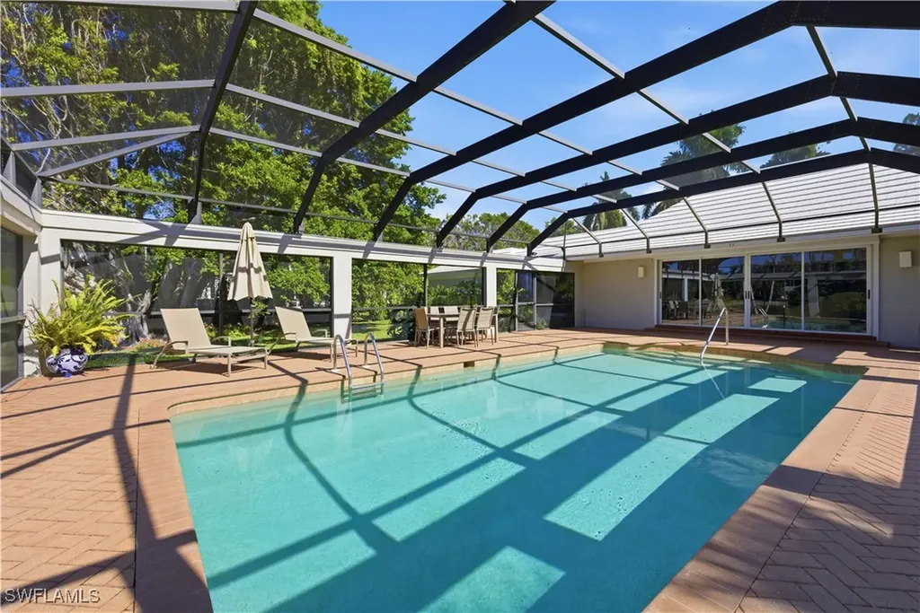 2700 Lantern Lane Naples FL 34102