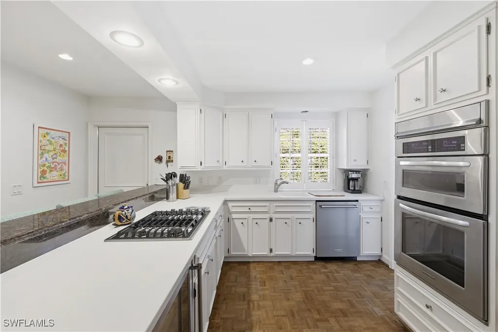 2700 Lantern Lane Naples FL 34102