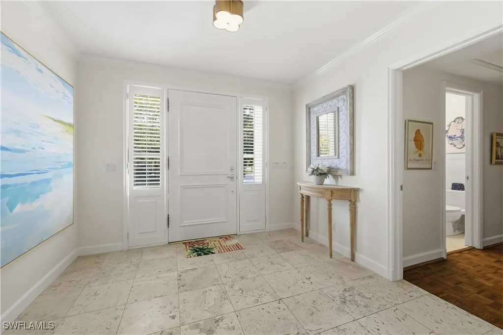 2700 Lantern Lane Naples FL 34102