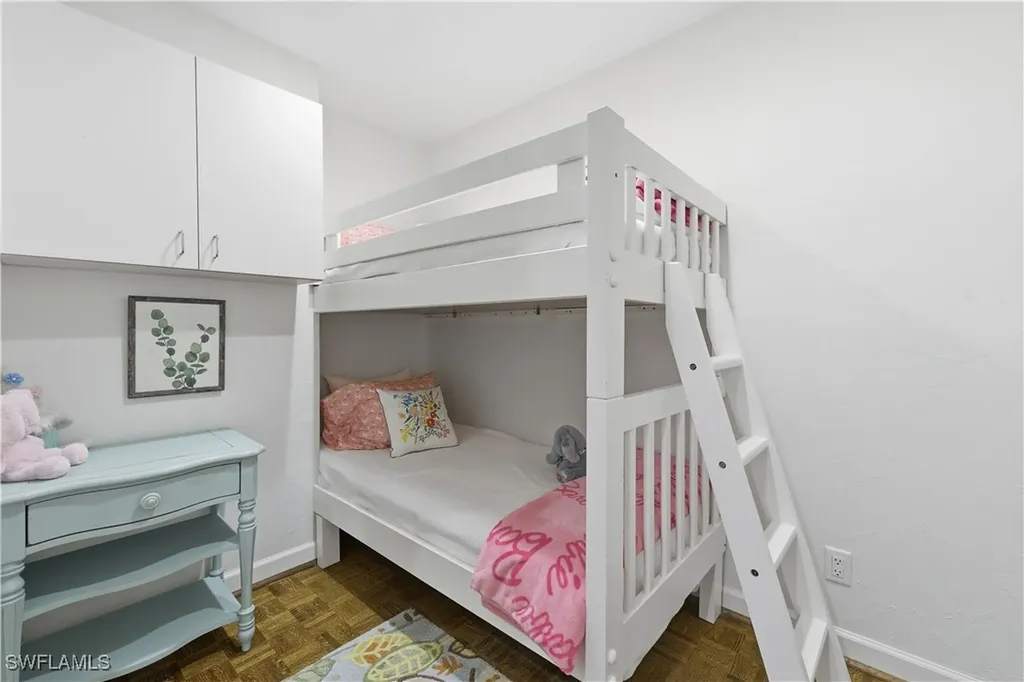 2700 Lantern Lane Naples FL 34102