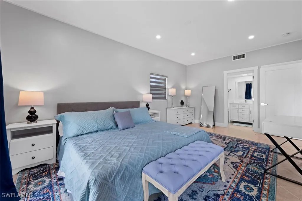 3320 Olympic Drive Naples FL 34105