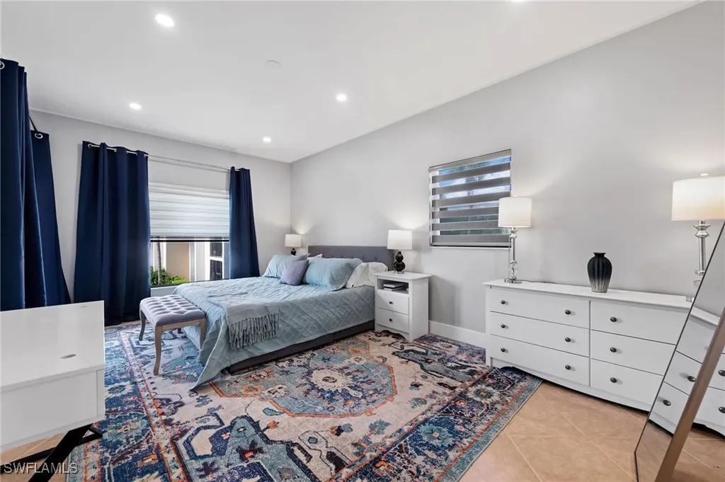 3320 Olympic Drive Naples FL 34105