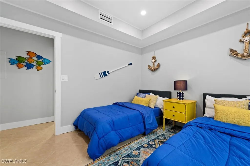 3320 Olympic Drive Naples FL 34105