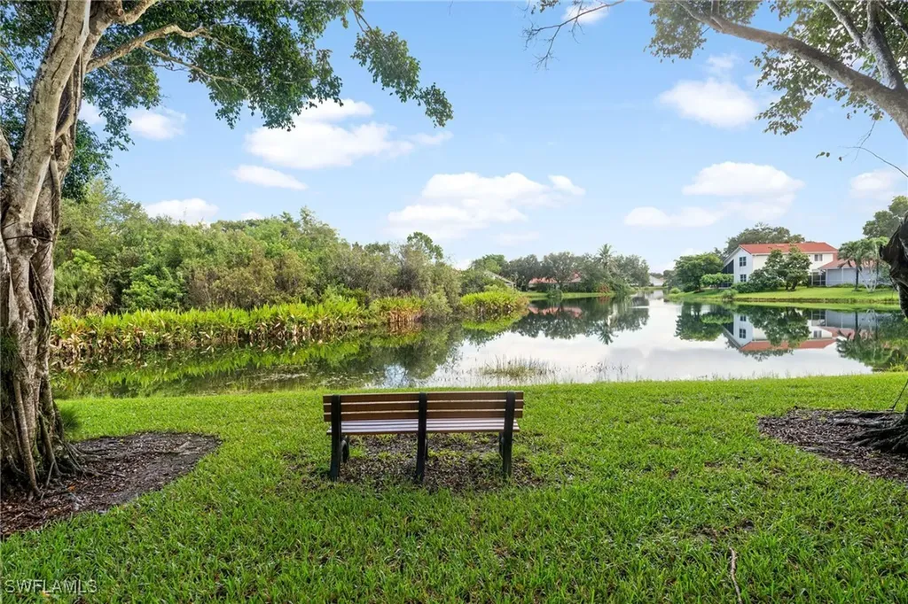 3320 Olympic Drive Naples FL 34105