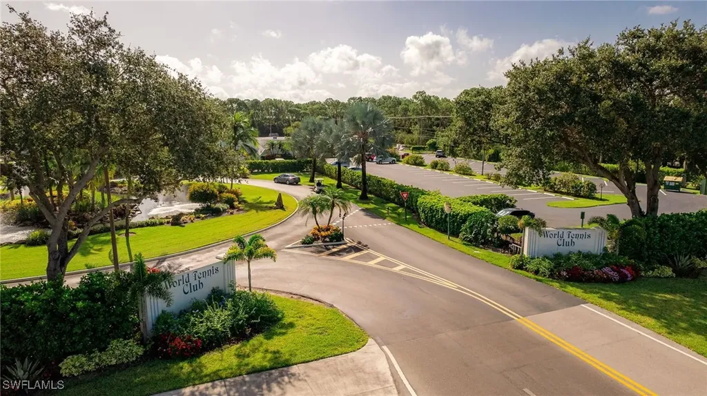 3320 Olympic Drive Naples FL 34105