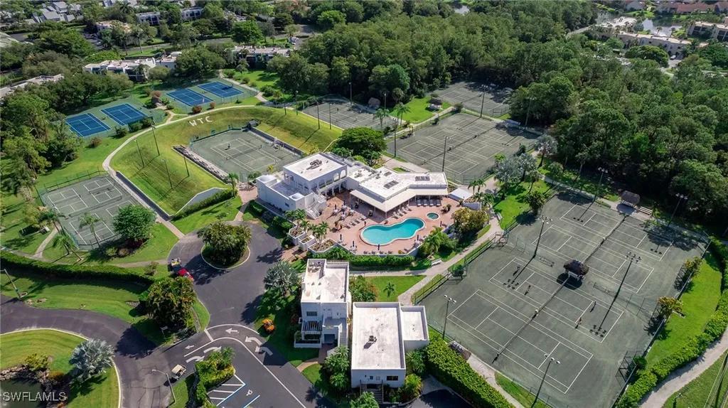 3320 Olympic Drive Naples FL 34105