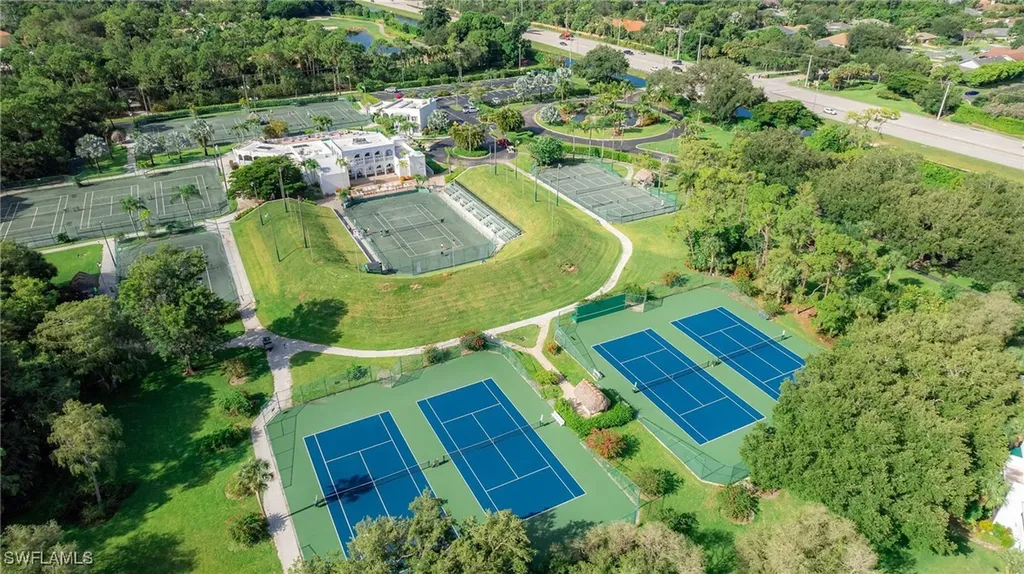 3320 Olympic Drive Naples FL 34105