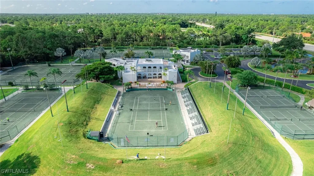 3320 Olympic Drive Naples FL 34105