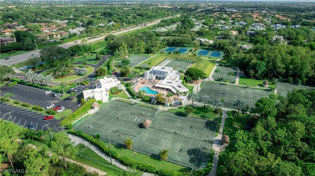 3320 Olympic Drive Naples FL 34105