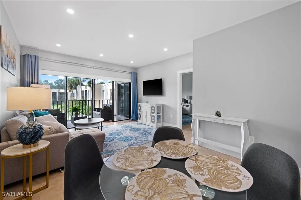 3320 Olympic Drive Naples FL 34105