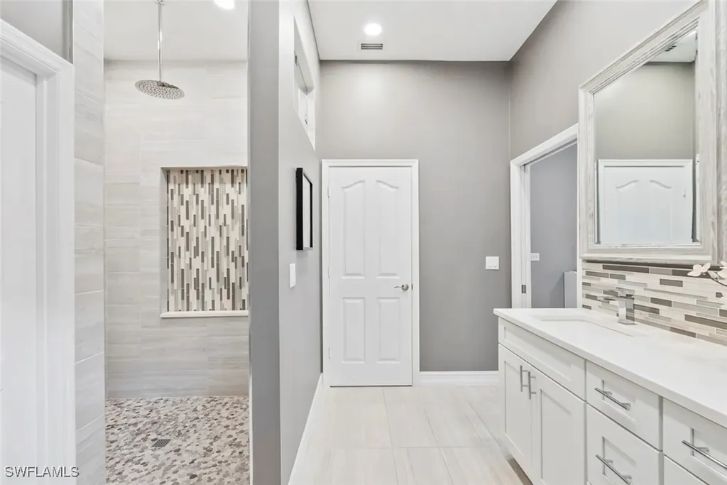 5730 Golden Gate Parkway Naples FL 34116