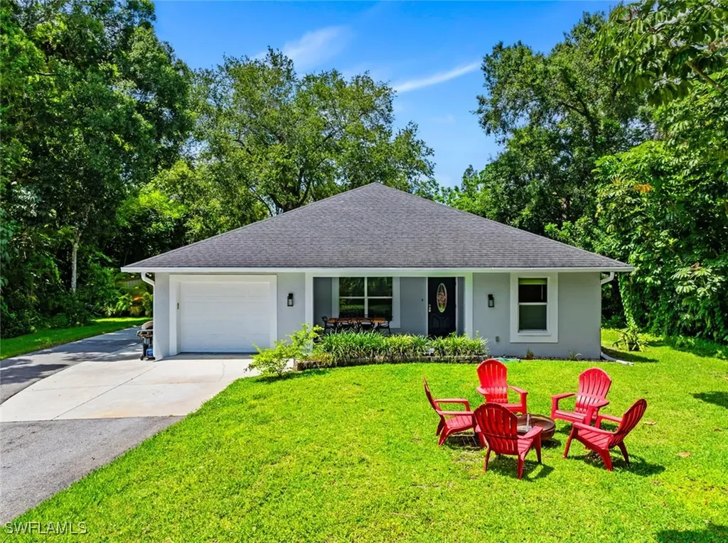5730 Golden Gate Parkway Naples FL 34116