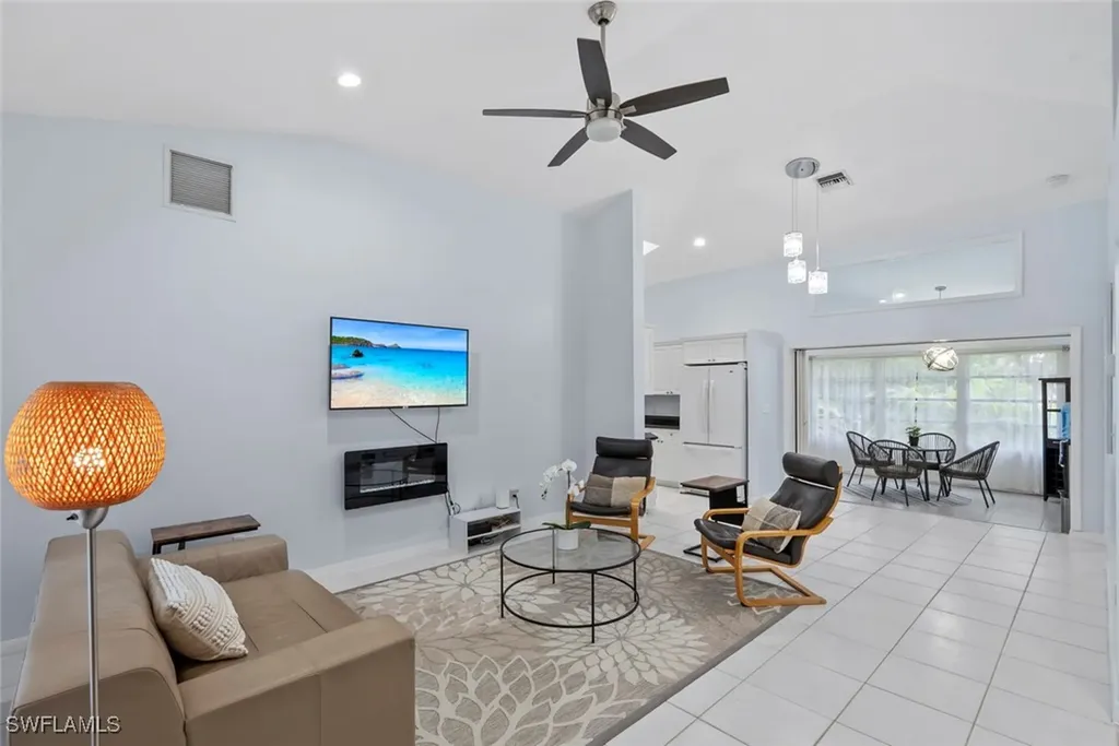 5730 Golden Gate Parkway Naples FL 34116