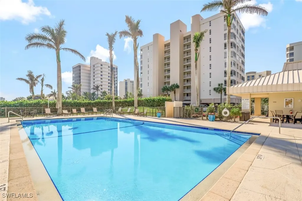11116 Gulf Shore Drive Naples FL 34108