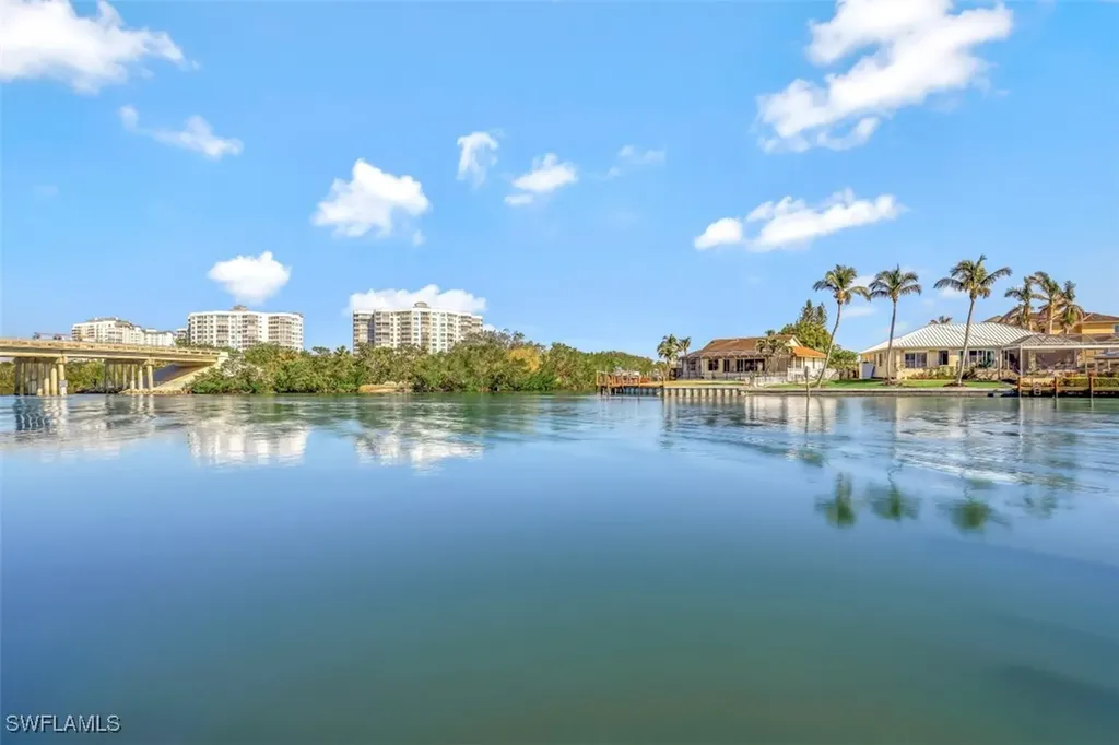 11116 Gulf Shore Drive Naples FL 34108