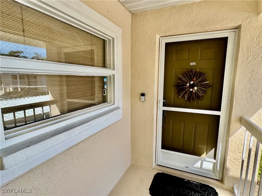 645 Squire Court Naples FL 34104