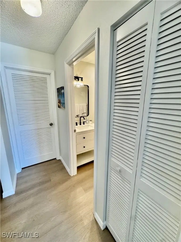645 Squire Court Naples FL 34104