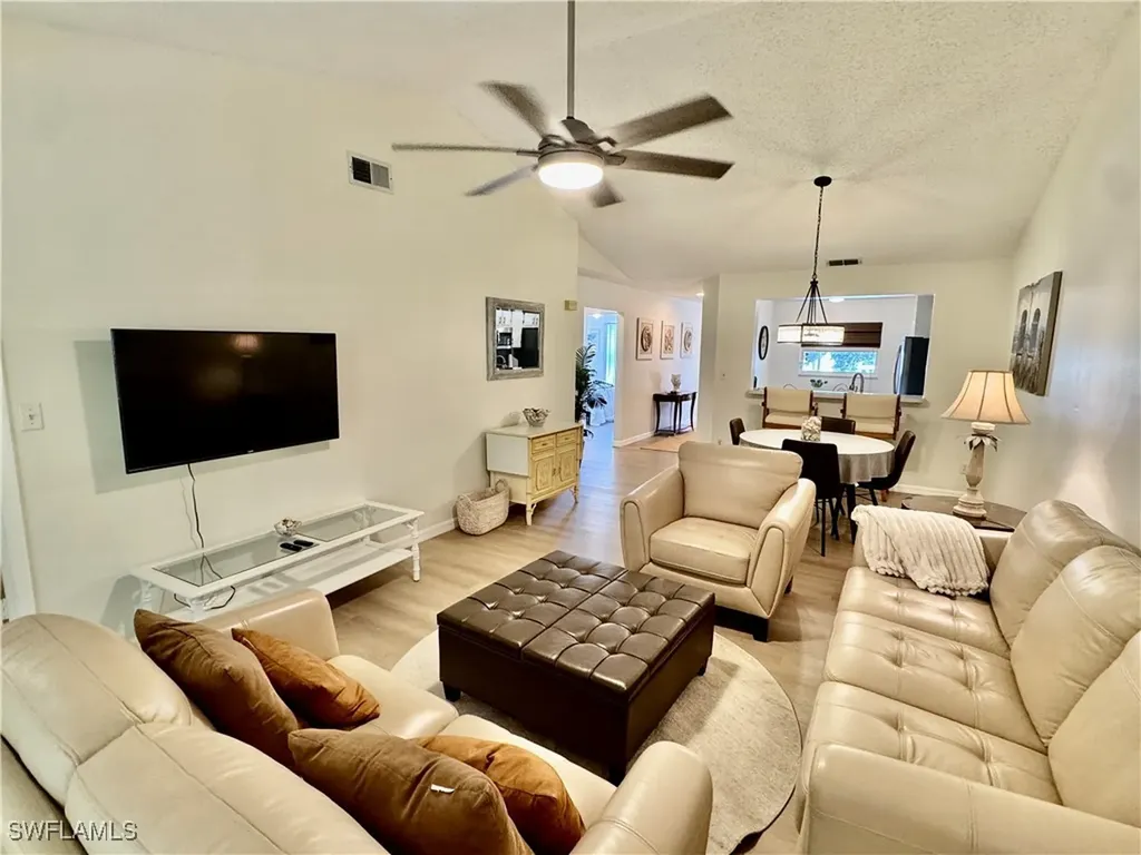 645 Squire Court Naples FL 34104