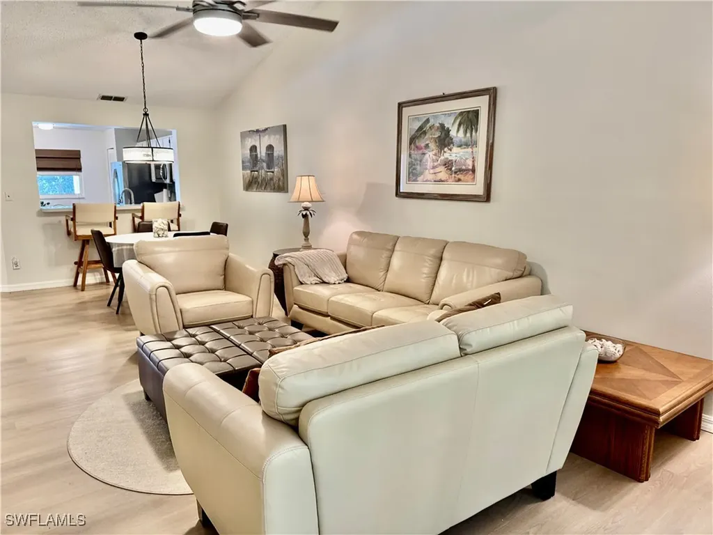 645 Squire Court Naples FL 34104