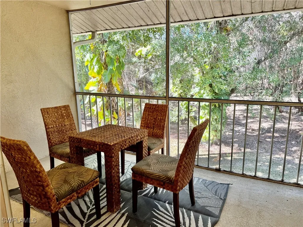 645 Squire Court Naples FL 34104