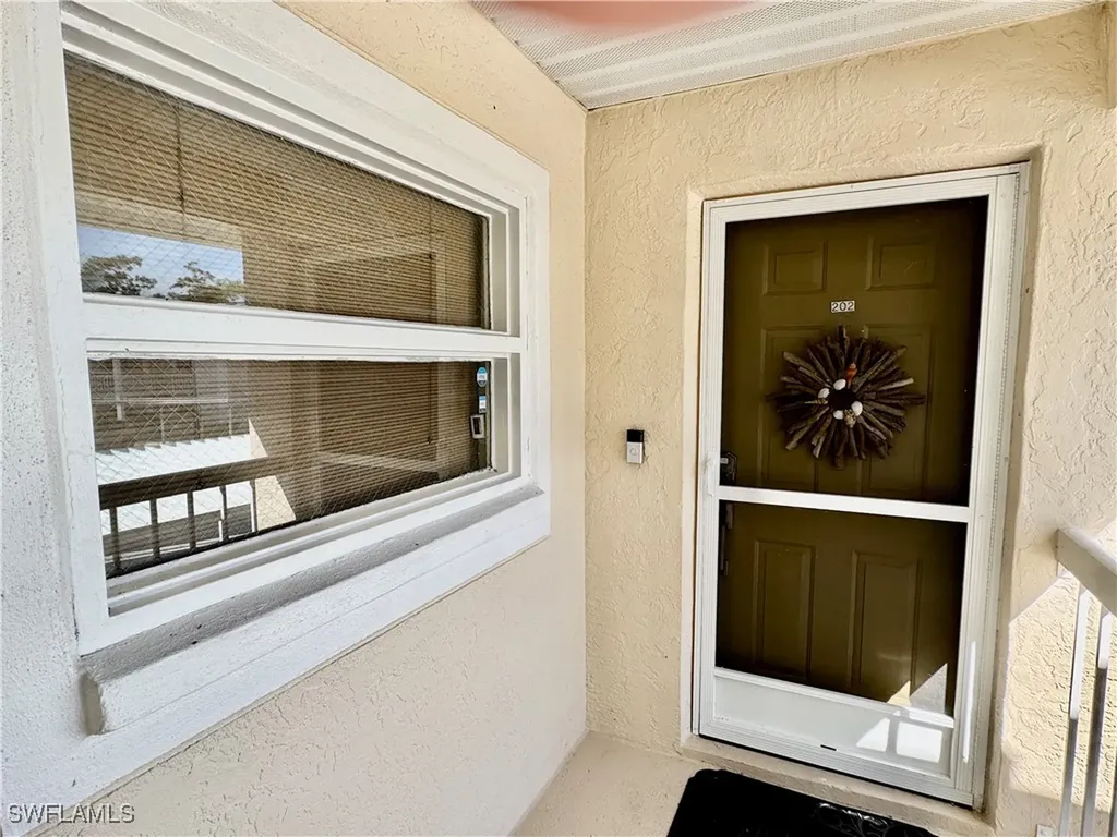 645 Squire Court Naples FL 34104