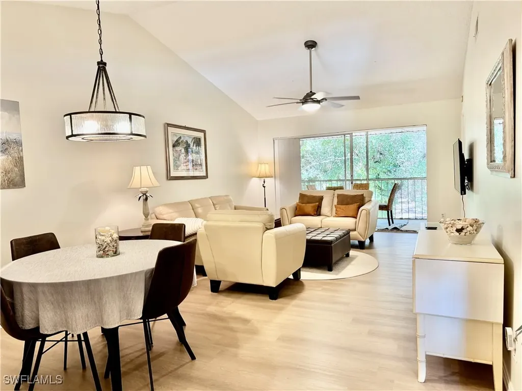 645 Squire Court Naples FL 34104