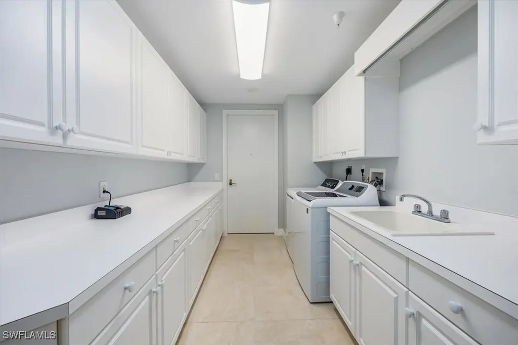 295 Grande Way Naples FL 34110