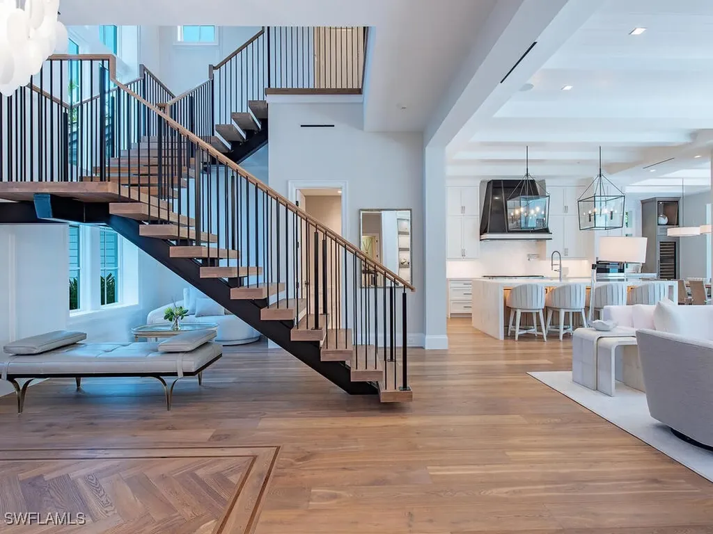 1675 Gordon Drive Naples FL 34102