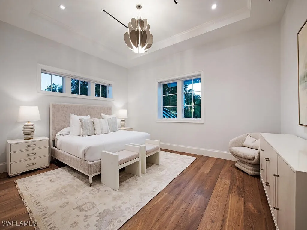 1675 Gordon Drive Naples FL 34102