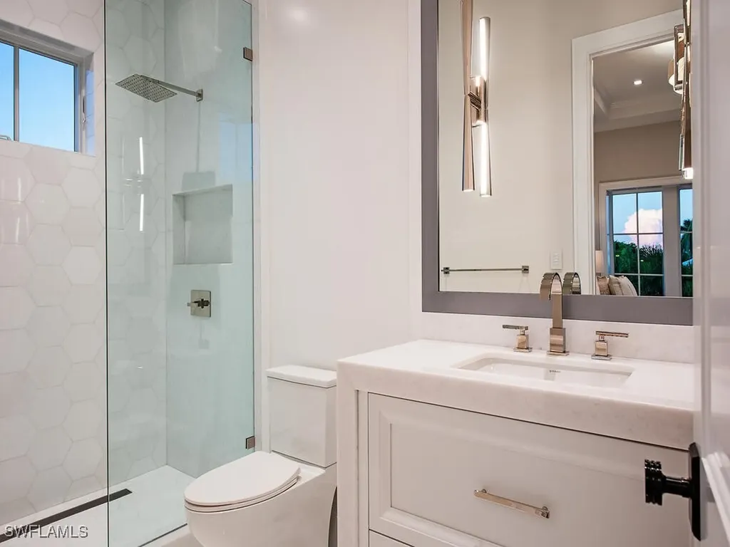 1675 Gordon Drive Naples FL 34102