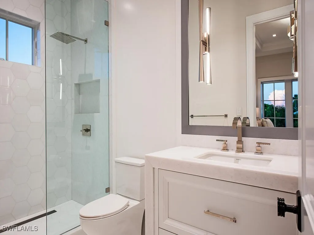 1675 Gordon Drive Naples FL 34102