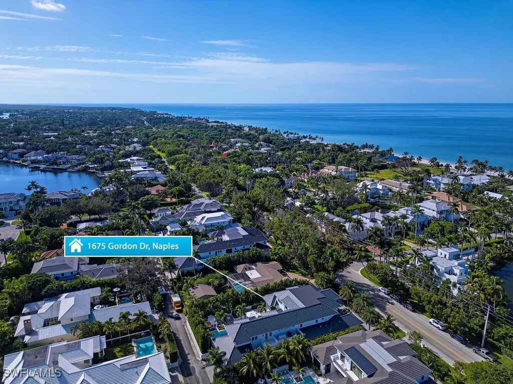 1675 Gordon Drive Naples FL 34102