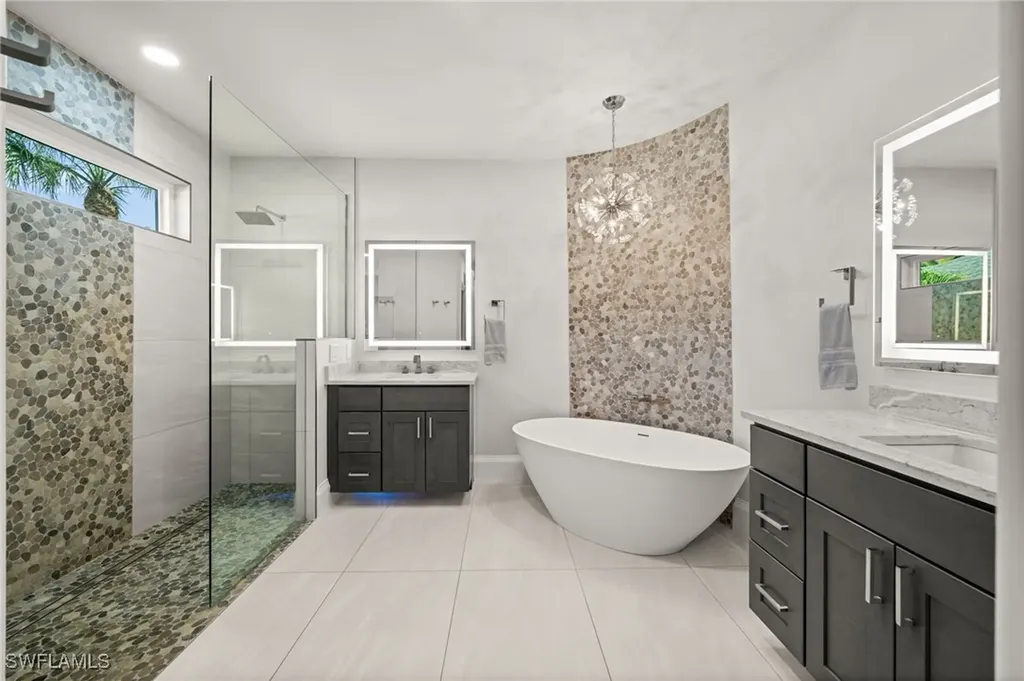 1963 Bethany Place Naples FL 34109