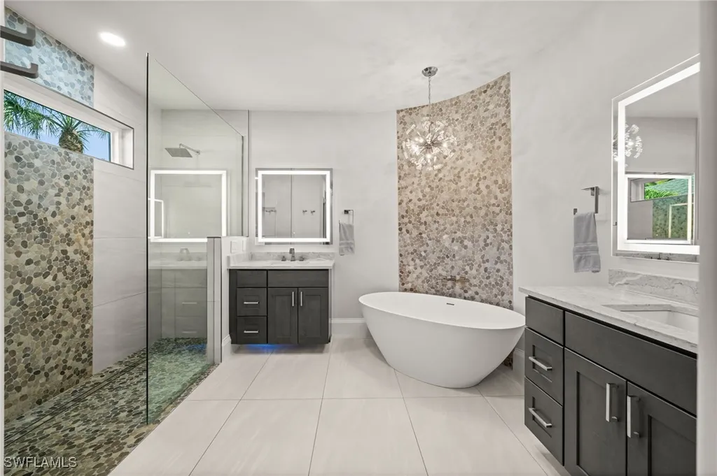 1963 Bethany Place Naples FL 34109