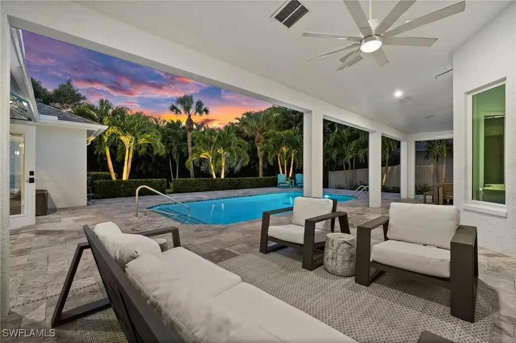 1963 Bethany Place Naples FL 34109