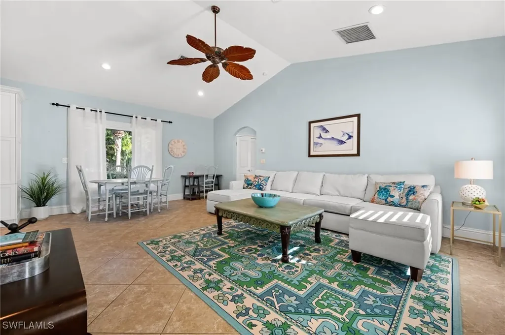 1963 Bethany Place Naples FL 34109