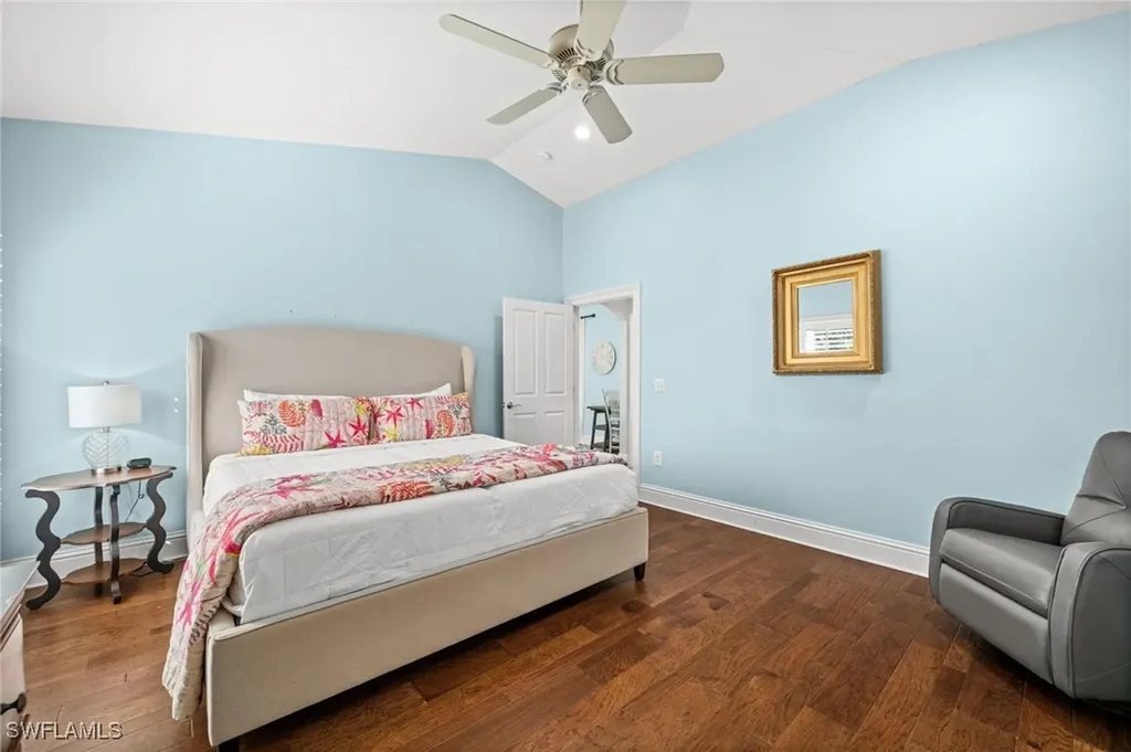 1963 Bethany Place Naples FL 34109