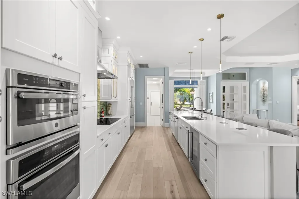 1963 Bethany Place Naples FL 34109